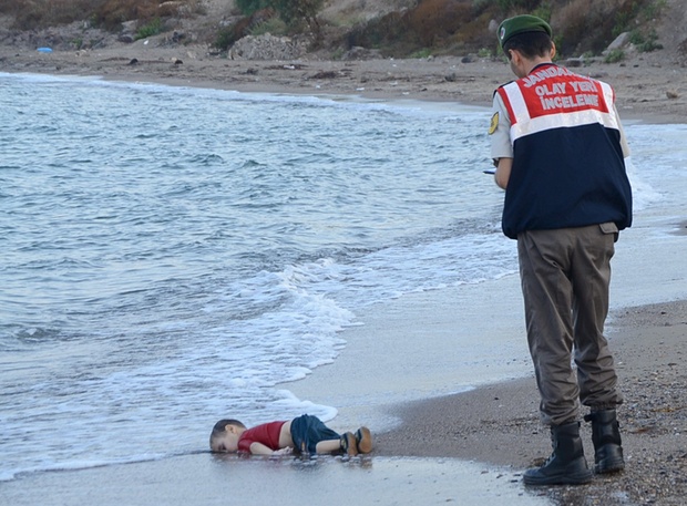 Aylan Kurdi & iPhone7