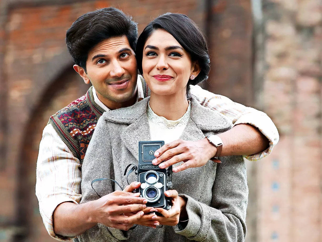 Sita Ramam Review: A Picturesque & Charming Love Story
